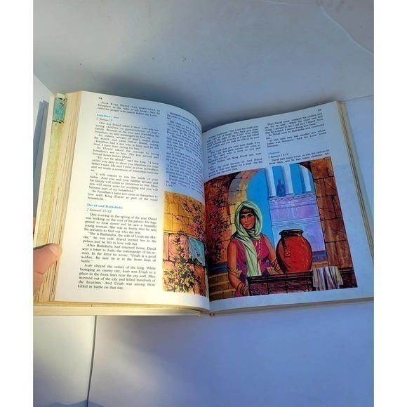 Vintage New Illustrated Bible for Children Adapted by Elenor R. Hirsh Book‎ - Picture 8 of 11